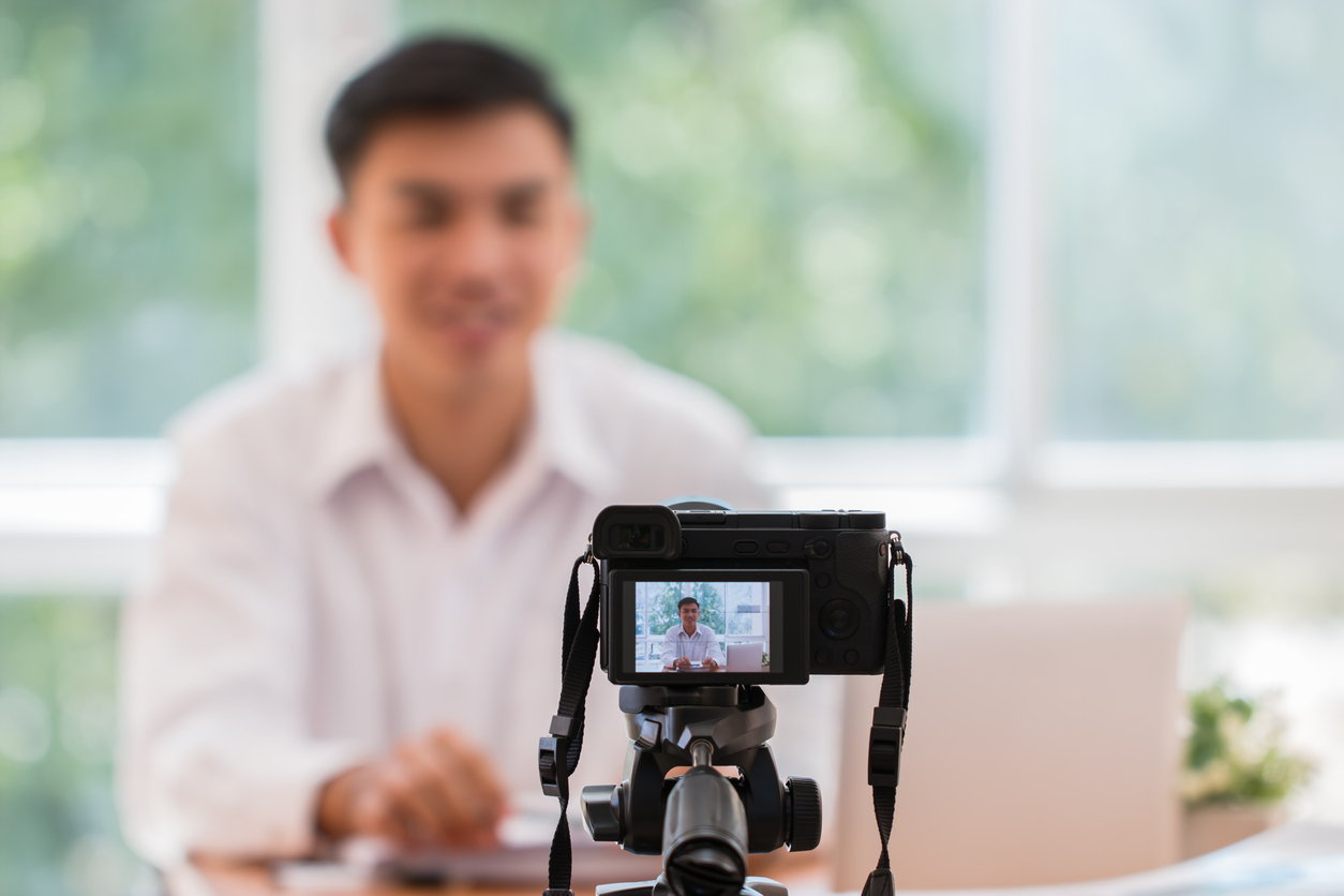 Le guide complet pour faire des vidéos YouTube.