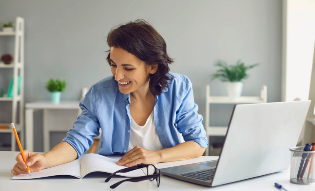 Les videos rendent vos classes virtuelles plus attrayantes.